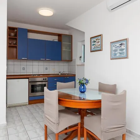 In With Sea View, Balcony, Air Conditioning, W-lan 3553-3 Supetar