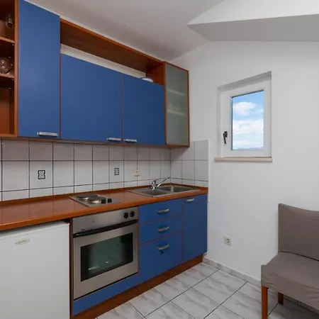 Apartman In With Sea View, Balcony, Air Conditioning, W-lan 3553-3 Supetar