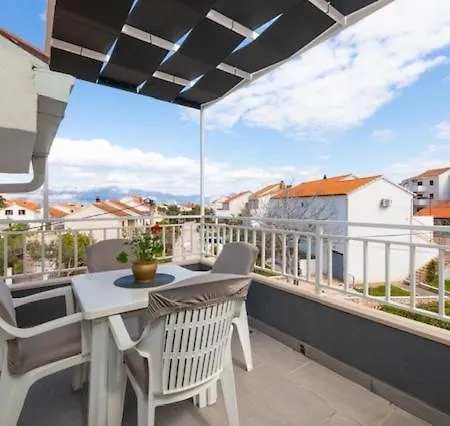 In With Sea View, Balcony, Air Conditioning, W-lan 3553-3 Apartman Supetar